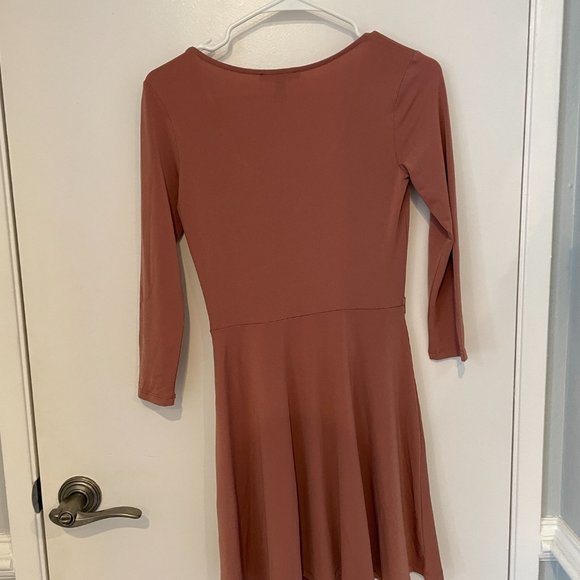 Forever 21 Mauve Quarter Sleeve Scoop Neck Skater Dress - Picture 3 of 4
